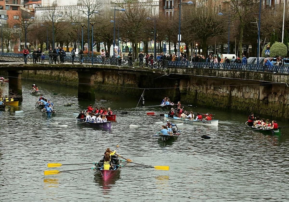 El río Oiartzun acoge la undécima jornada de bateles.