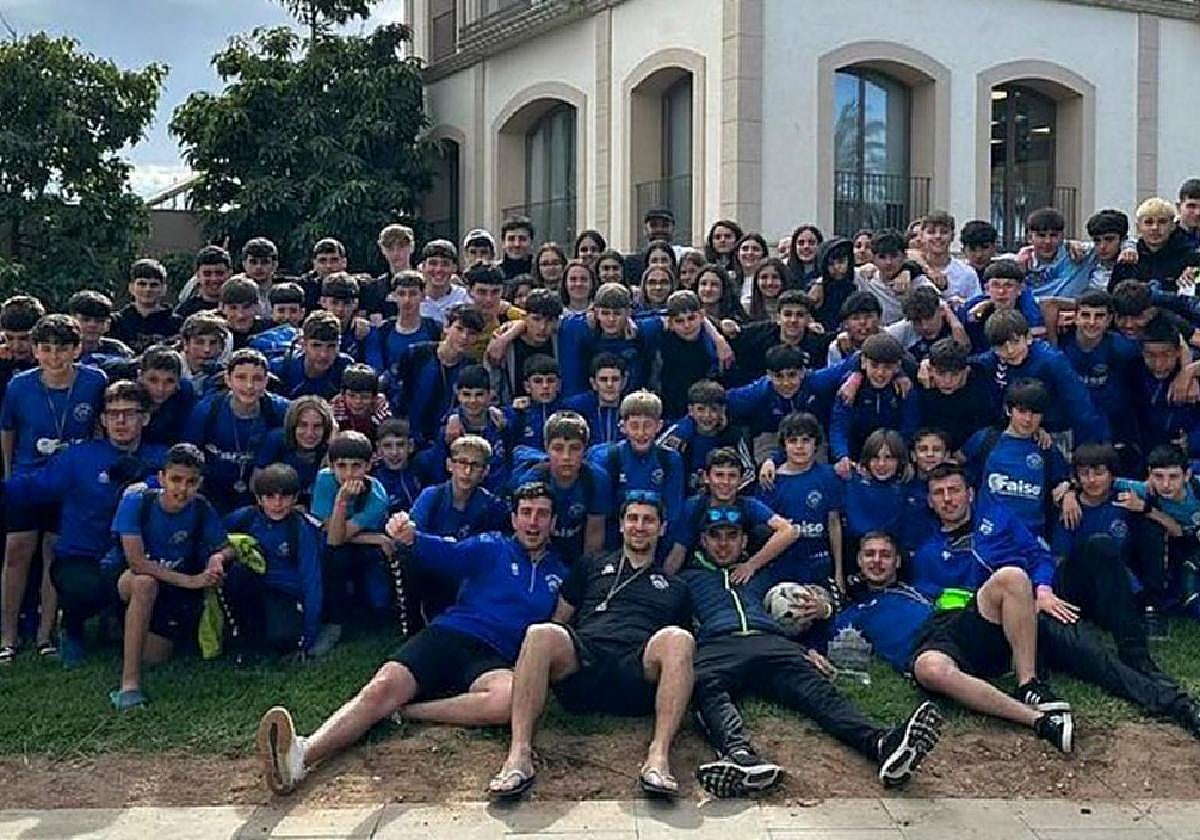 Jugadores de los cinco conjuntos que presentó el club lasarteoriatarra en el Costa Dourada Cup.