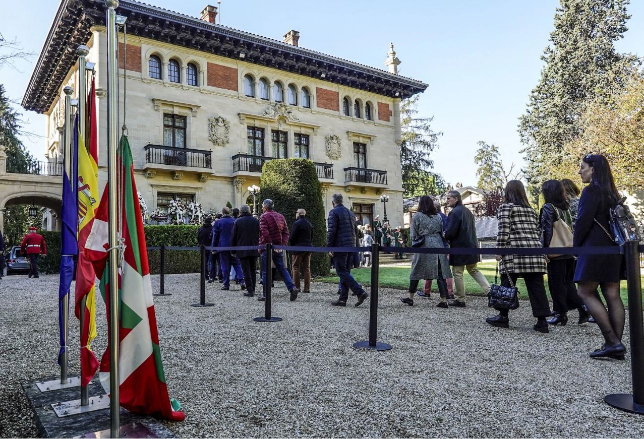 Euskadi despide a José Antonio Ardanza