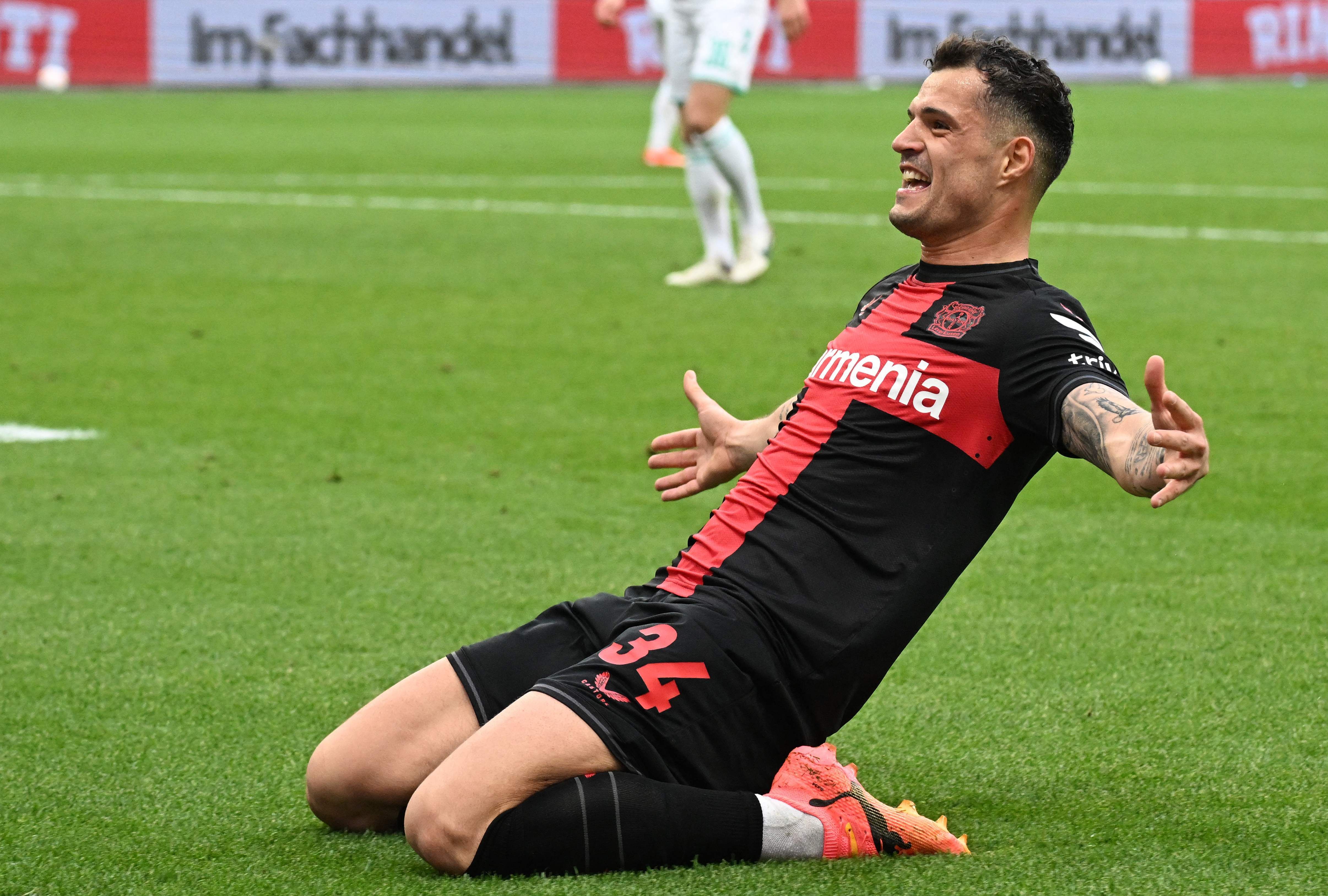 Las imágenes del histórico triunfo de Xabi Alonso con el Bayer Leverkusen