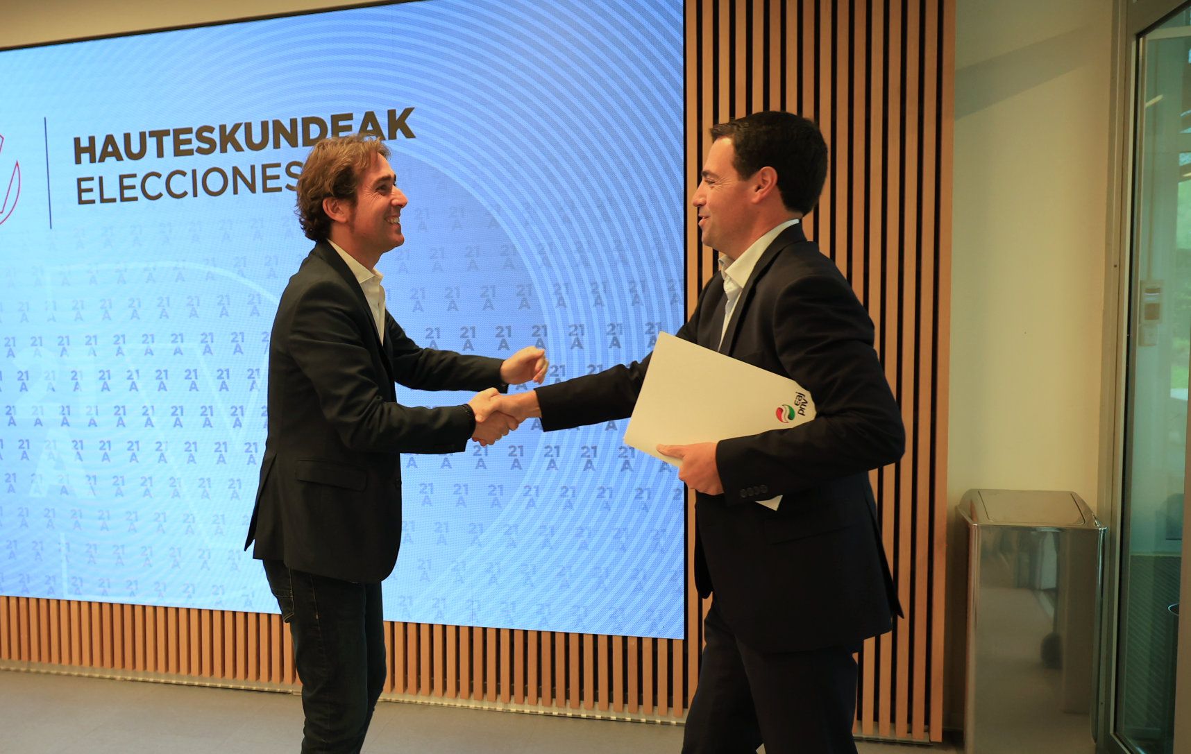 Las bambalinas del debate de DV