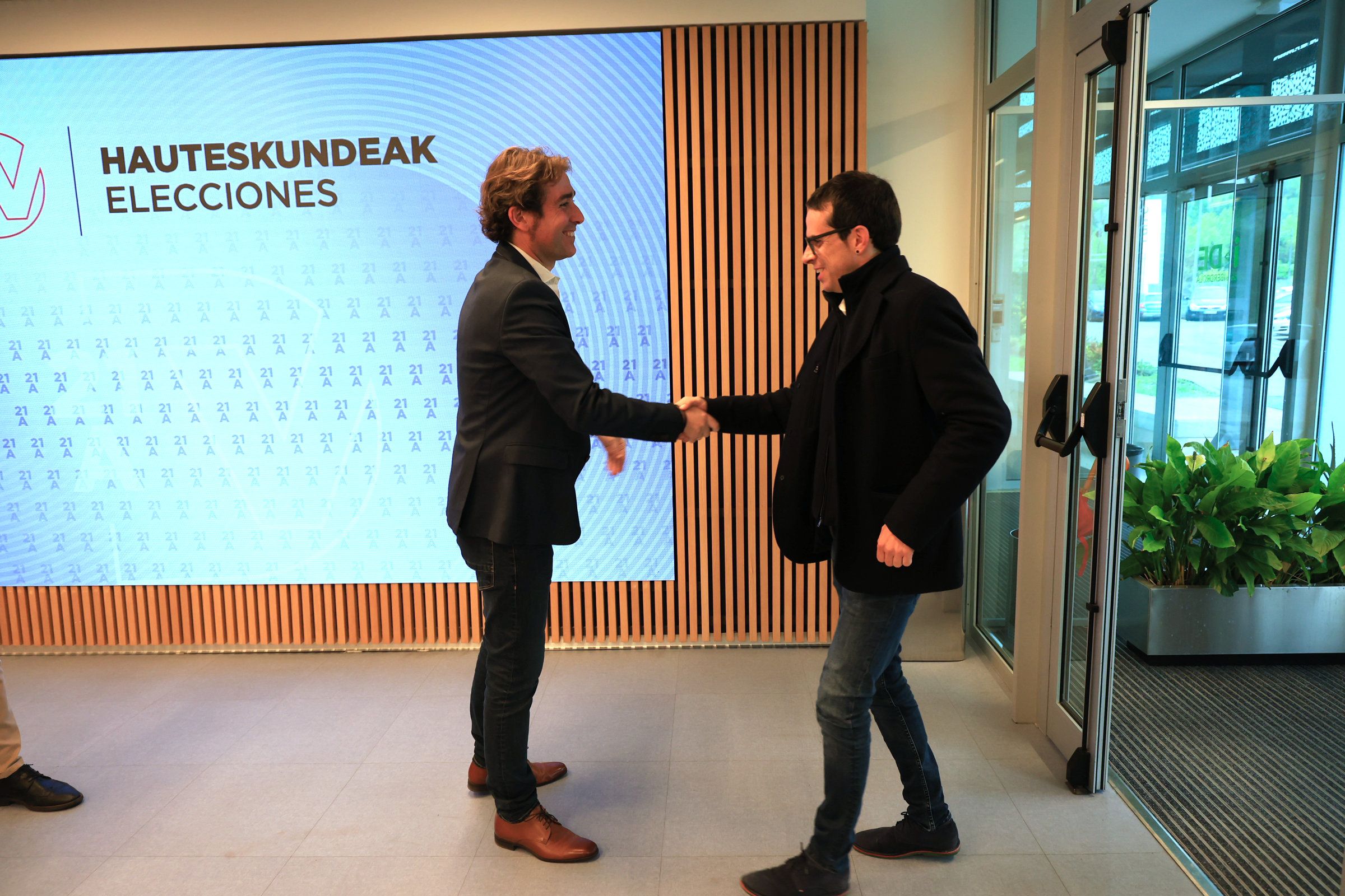 Las bambalinas del debate de DV