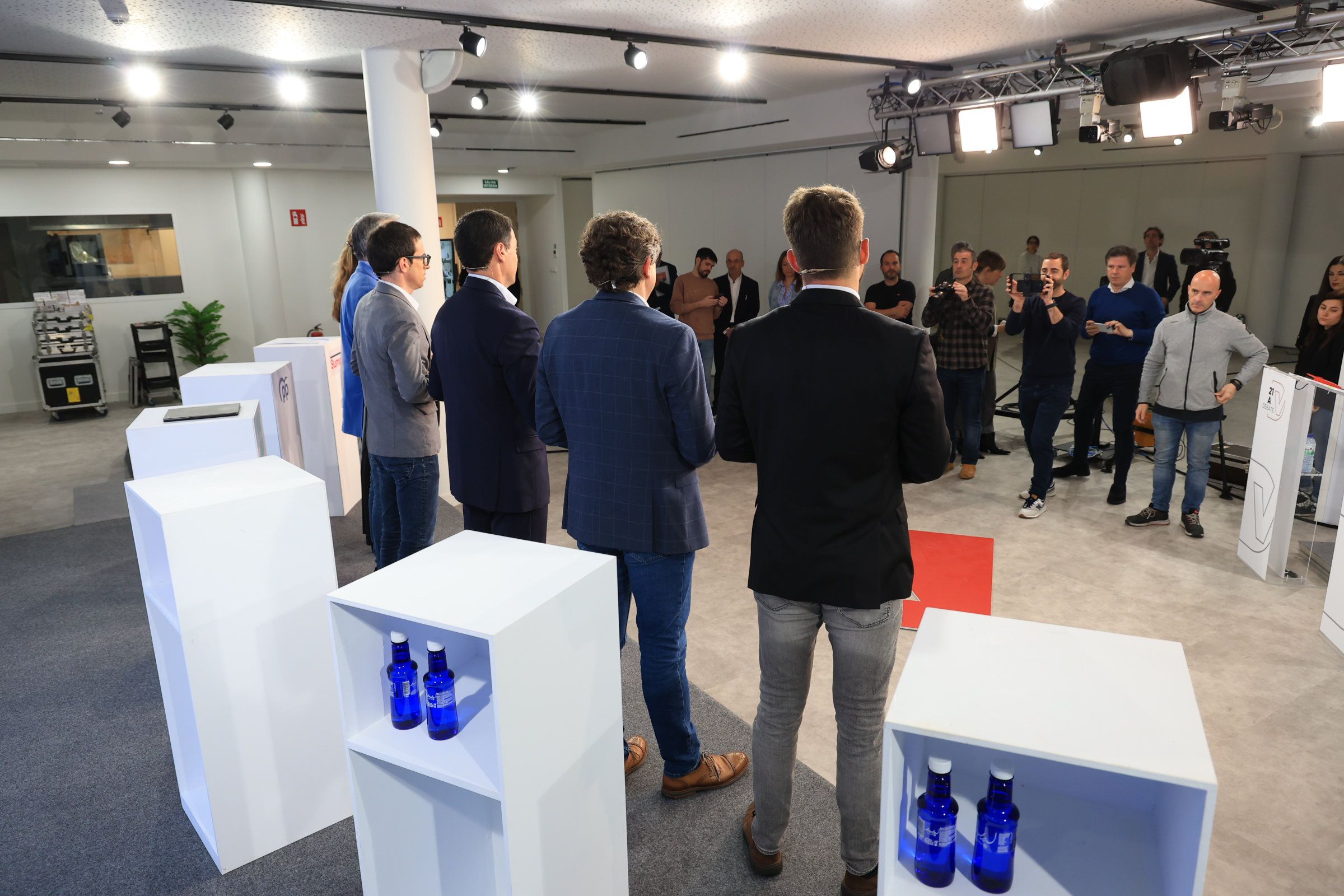 Las bambalinas del debate de DV