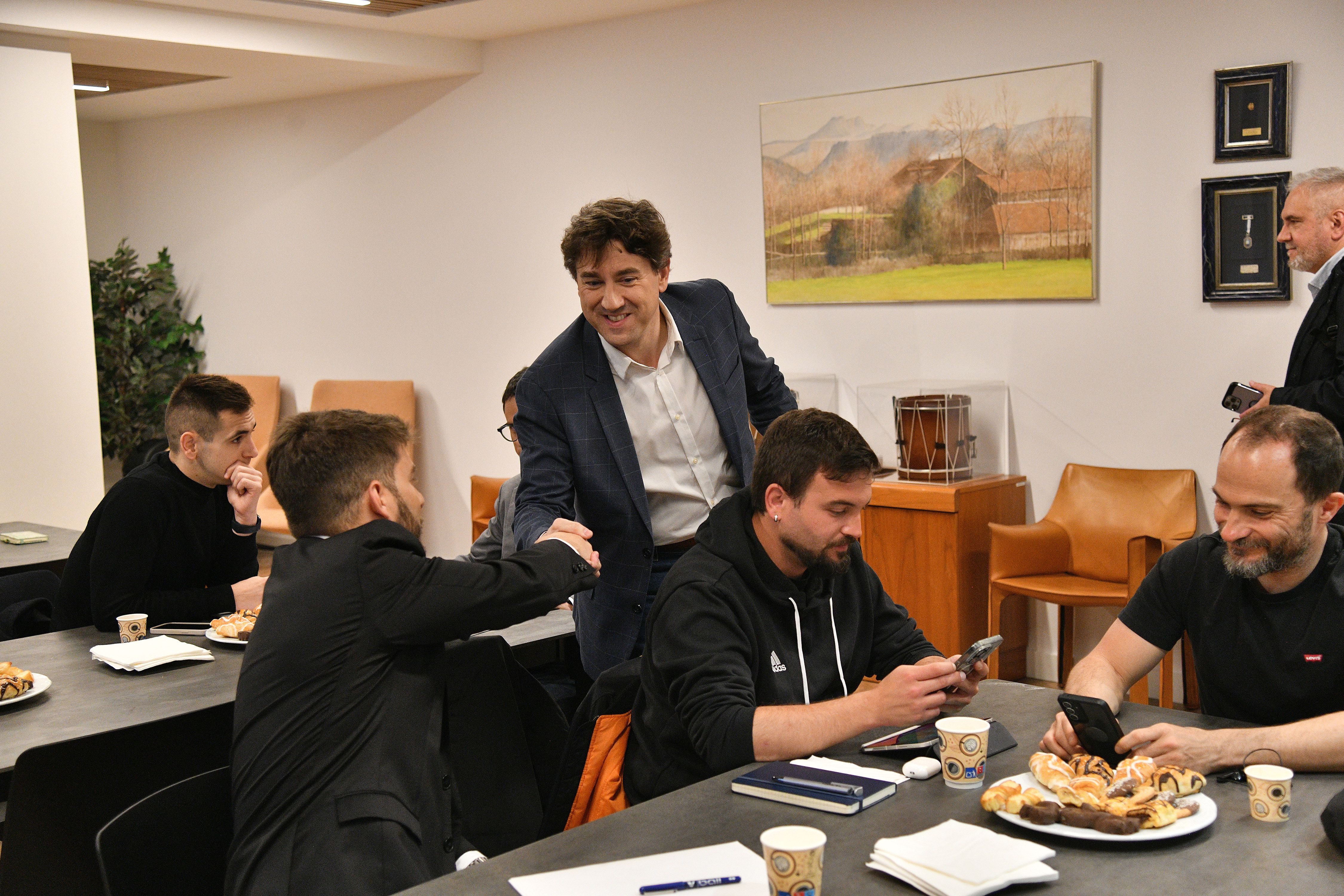 Las bambalinas del debate de DV