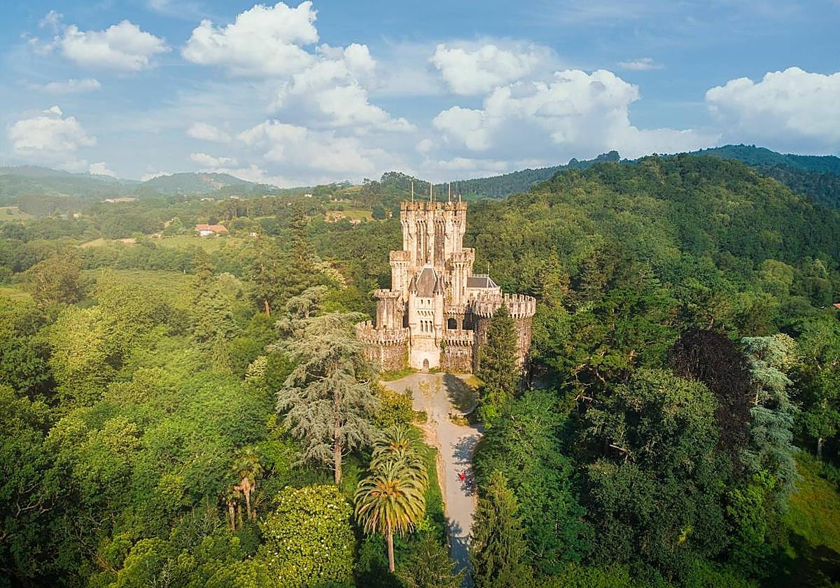 Relith Butron Arrancan las obras para restaurar el Castillo de Butrón: Así se podrá ...