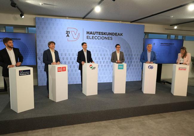 Los candidatos en el debate celebrado el lunes en DV