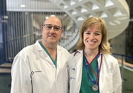 José Luis Moreno y Marta Ugalde, médicos intensivistas.