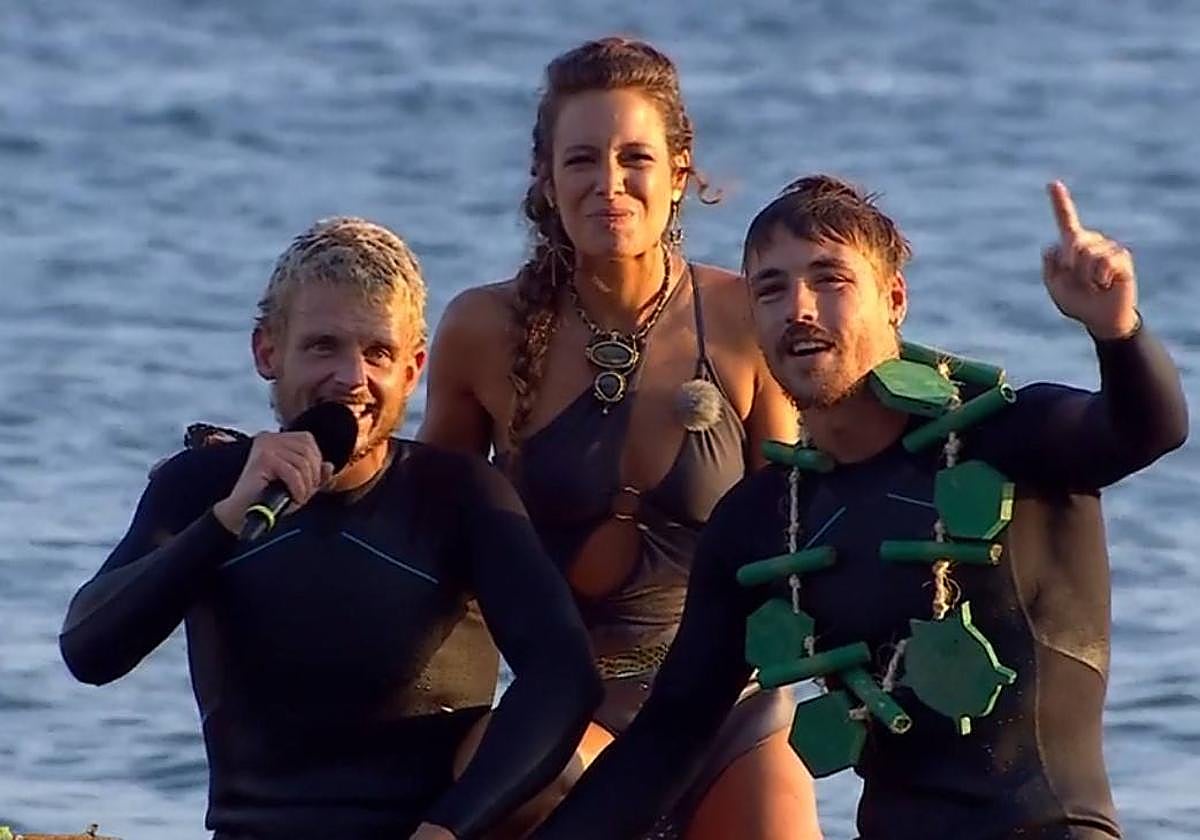 Arkano y Gorka Ibarguren, tras la prueba de la noria infernal en Supervivientes.