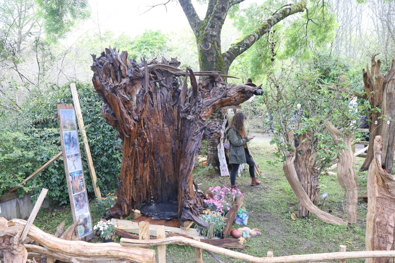 Miles de personas visitan la Feria de Plantas de Iturraran