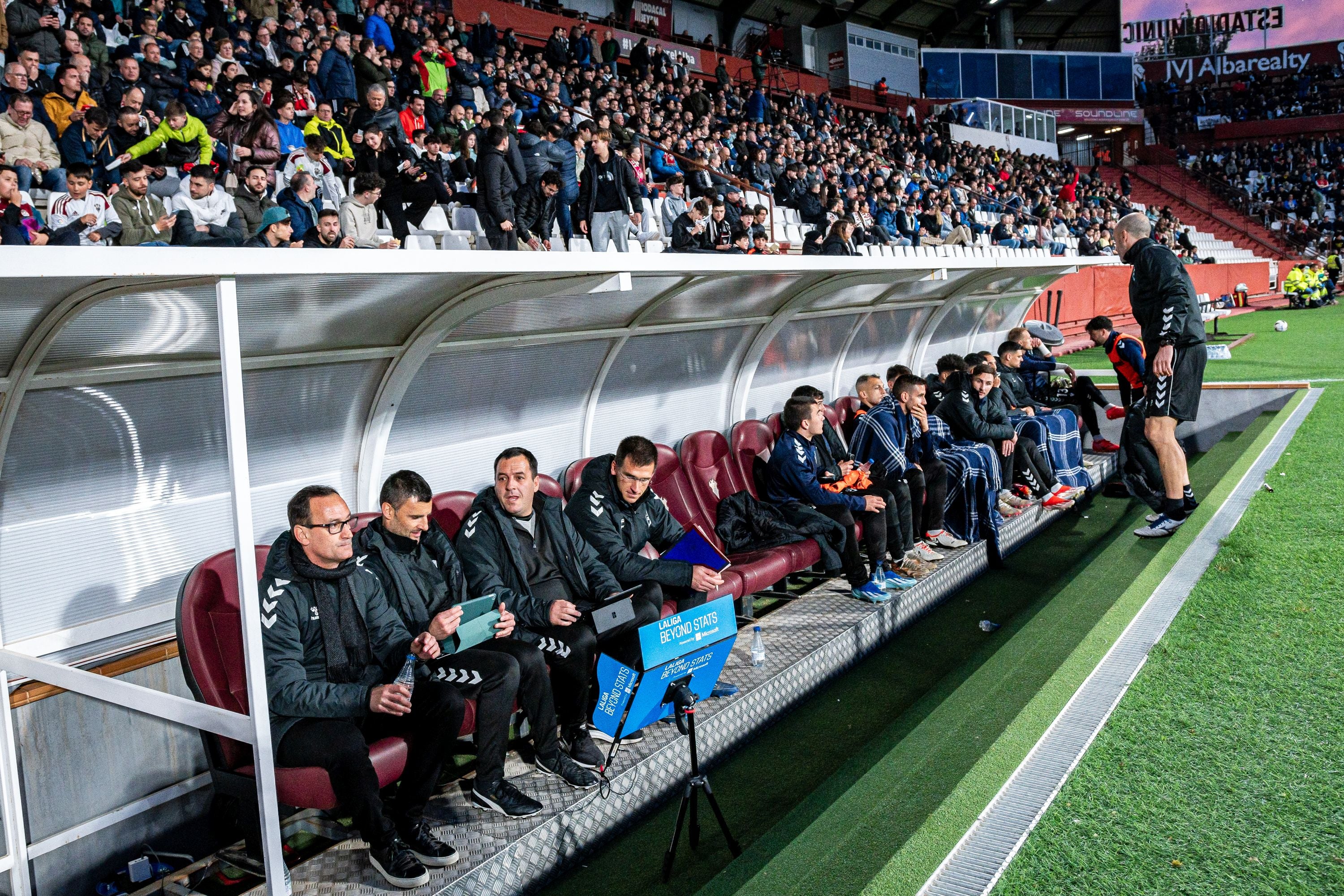 El Eibar se adentra a remolque en una fase final impredecible