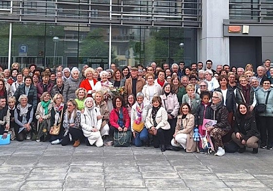 Los asistentes al reconocimiento de Lucía Garbayo el lunes en Palmera Montero.