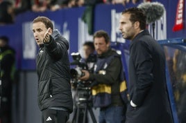 Jagoba Arrasate da instrucciones durante un partido con Osasuna.