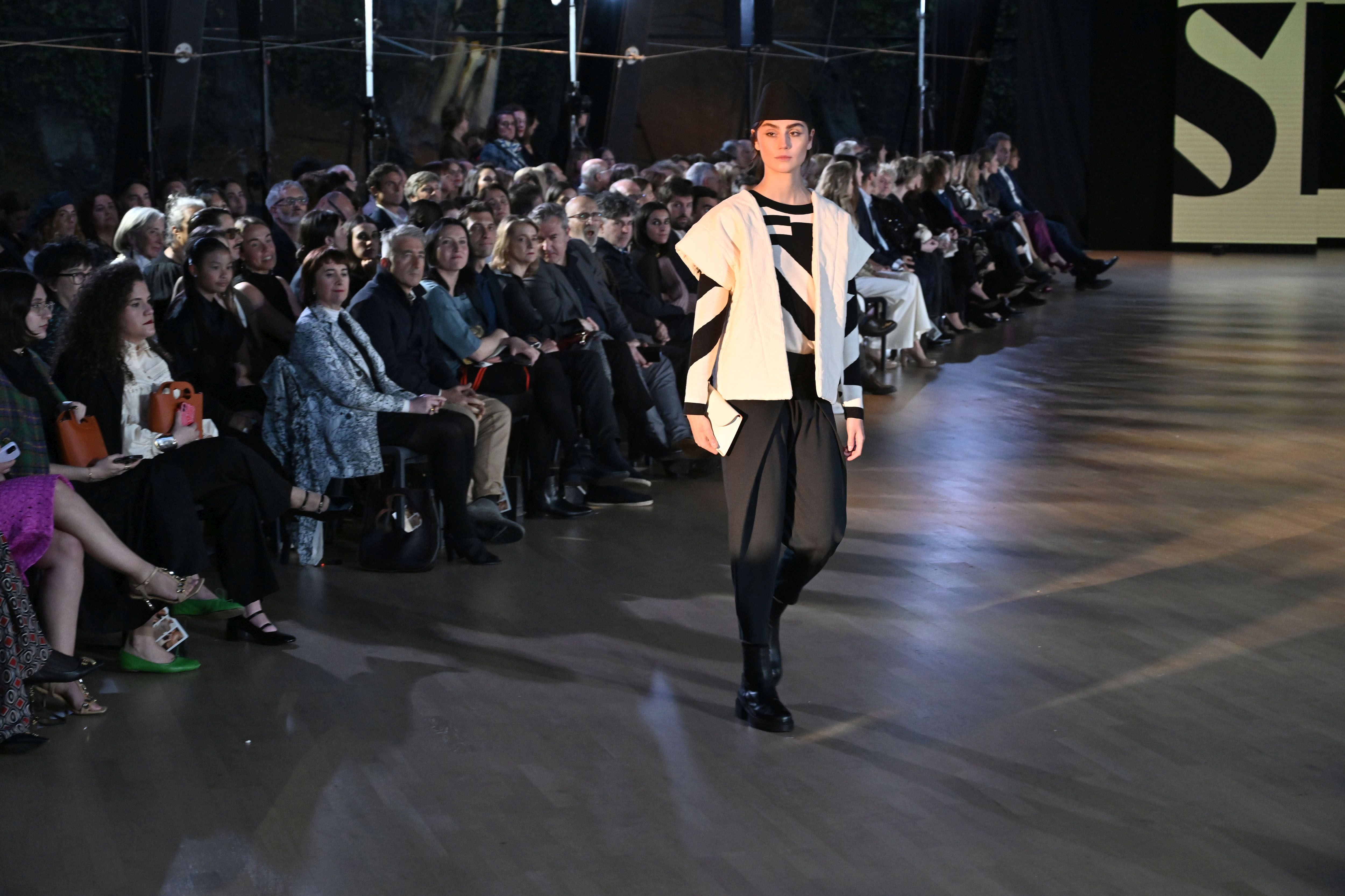 El desfile de SKFK en Getaria