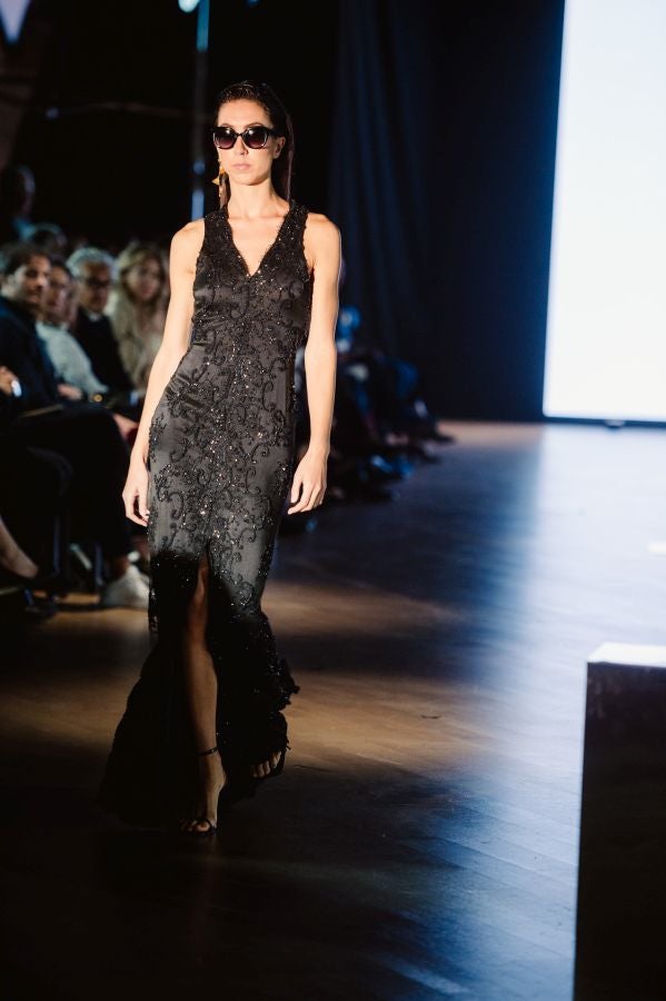 Simorra seduce en Balenciaga