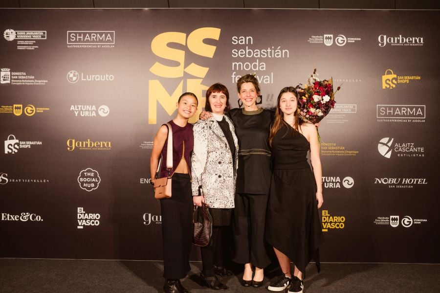 Photocall del desfile de SKFK en Balenciaga