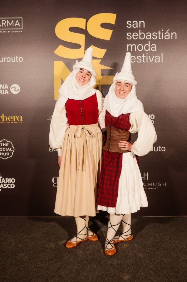 Photocall del desfile de SKFK en Balenciaga