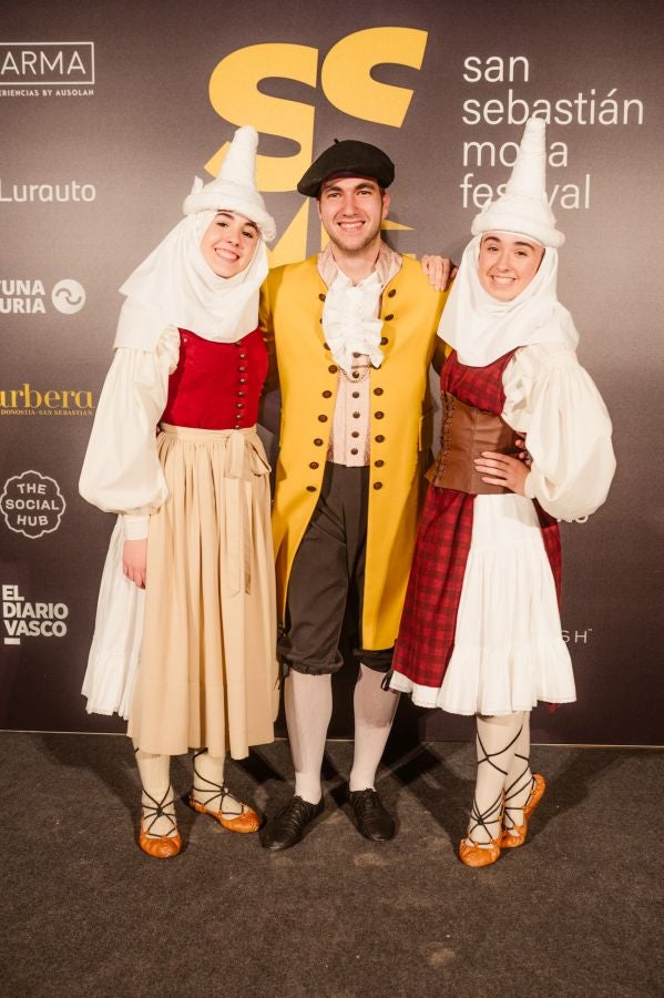 Photocall del desfile de SKFK en Balenciaga