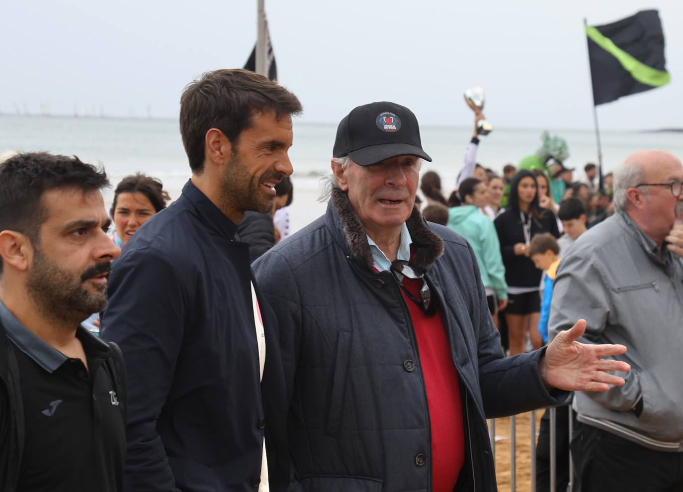 Gran ambiente en las finales del Campeonato de Fútbol Playero de Zarautz