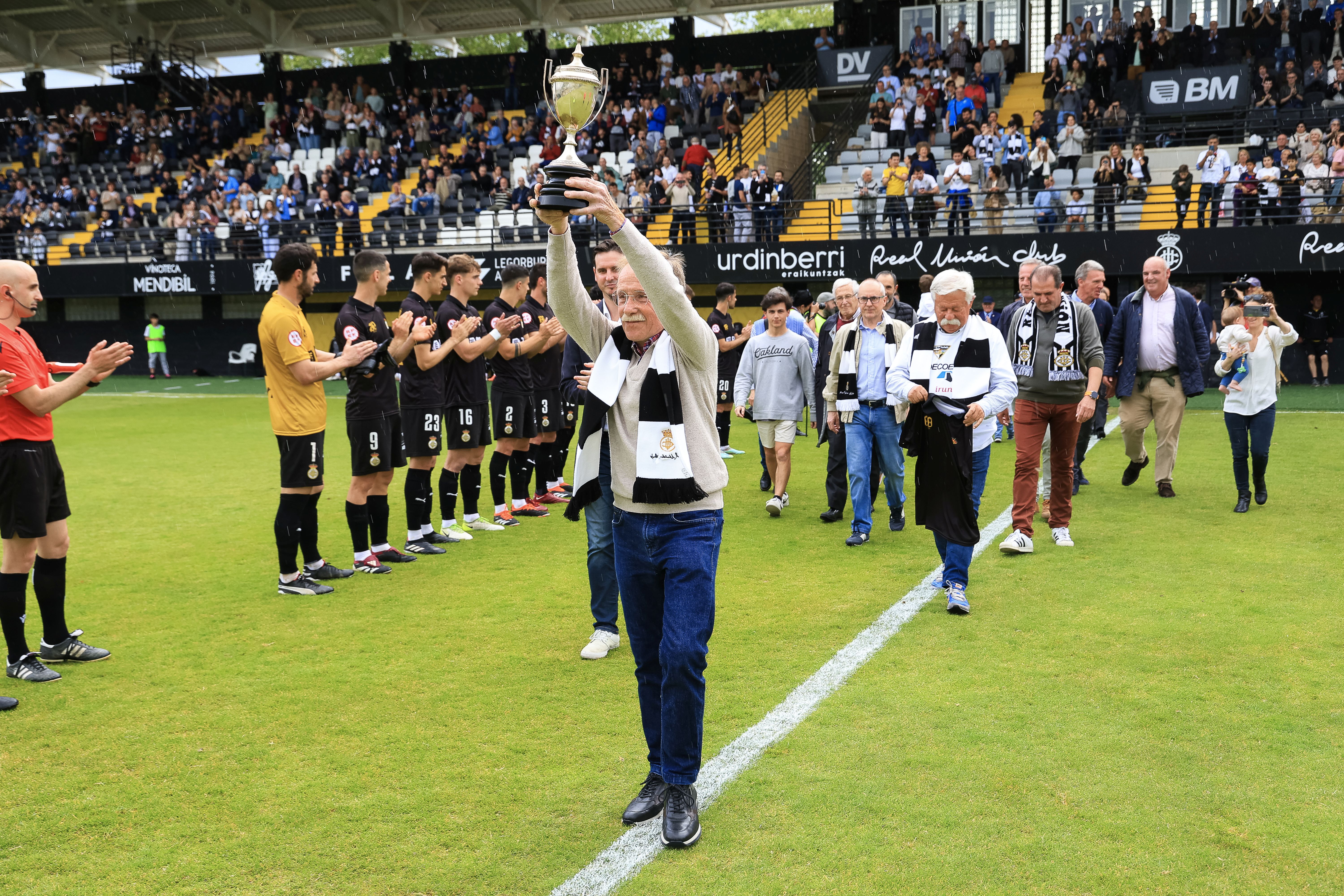 El Real Unión celebra el centenario de la Copa de 1924 con un empate