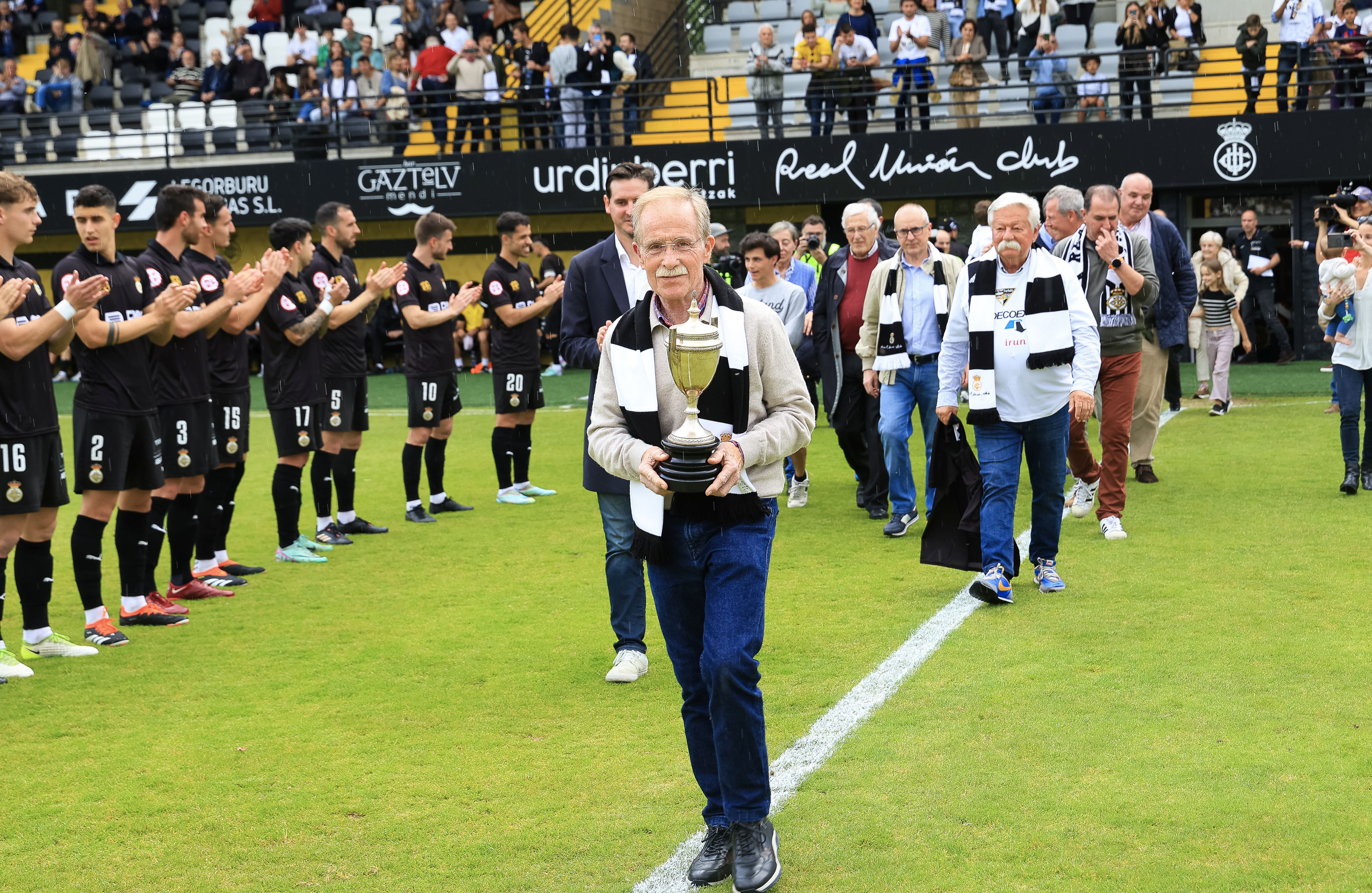 El Real Unión celebra el centenario de la Copa de 1924 con un empate