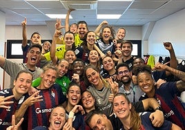 El Eibar celebra una victoria vital de cara a lograr la permanencia.