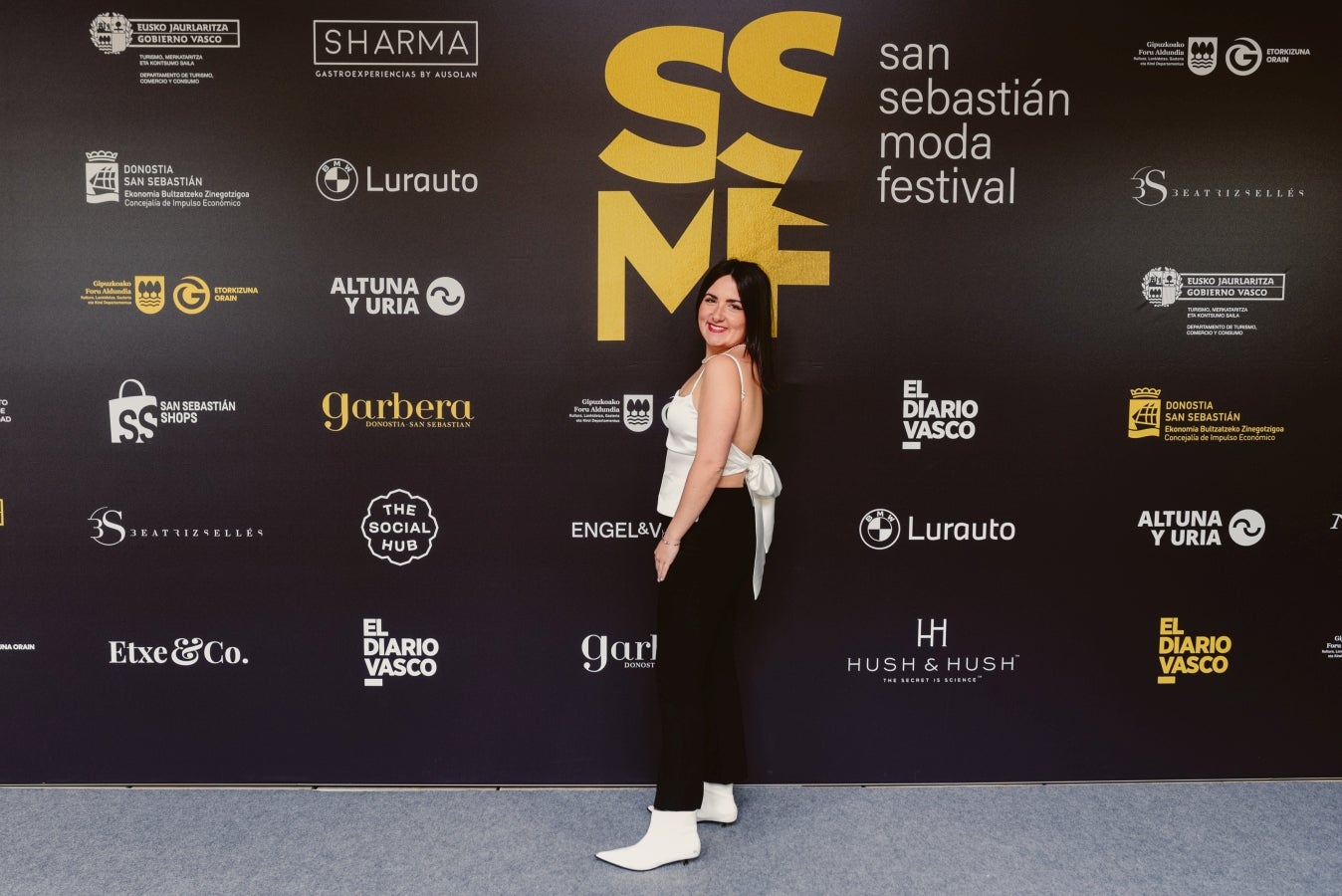 Elegancia sobre la pasarela de la mano de Sastrería Aldabaldetreku