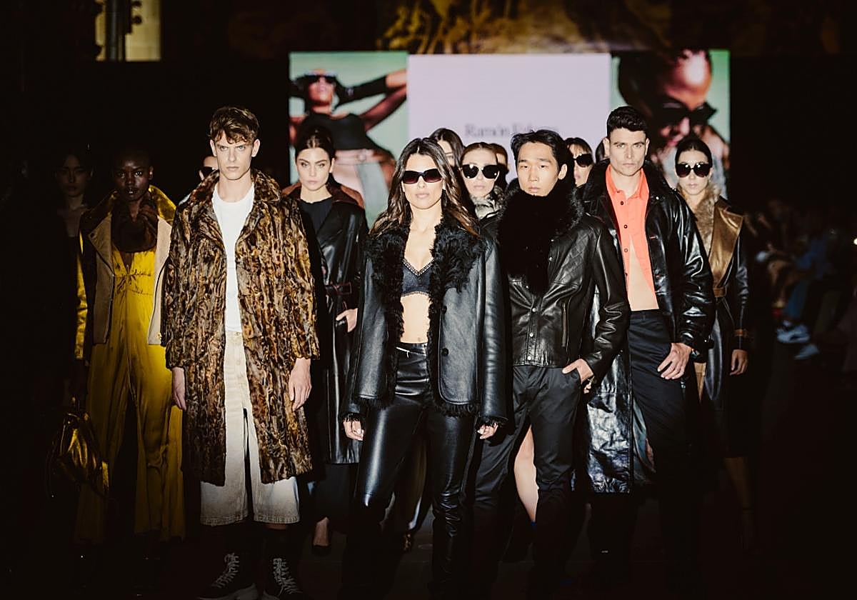 Las mejores imágenes del desfile de Ramón Ezkerra