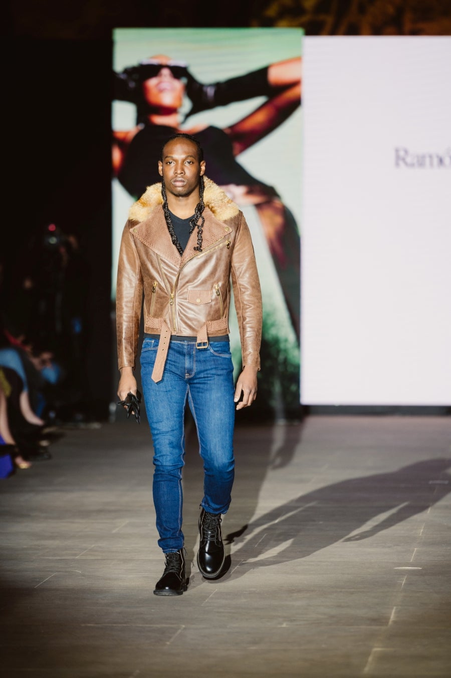 Las mejores imágenes del desfile de Ramón Ezkerra