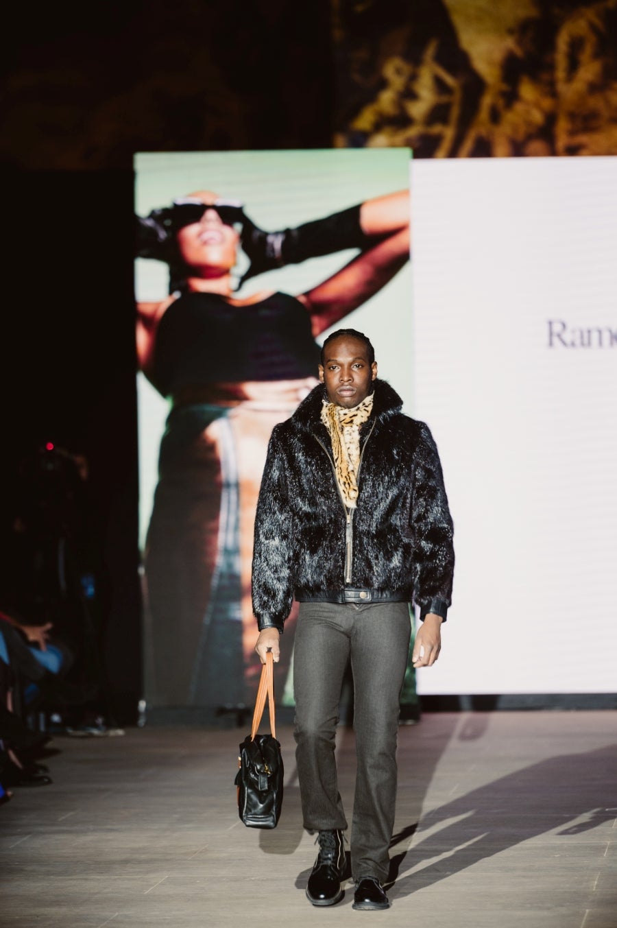 Las mejores imágenes del desfile de Ramón Ezkerra