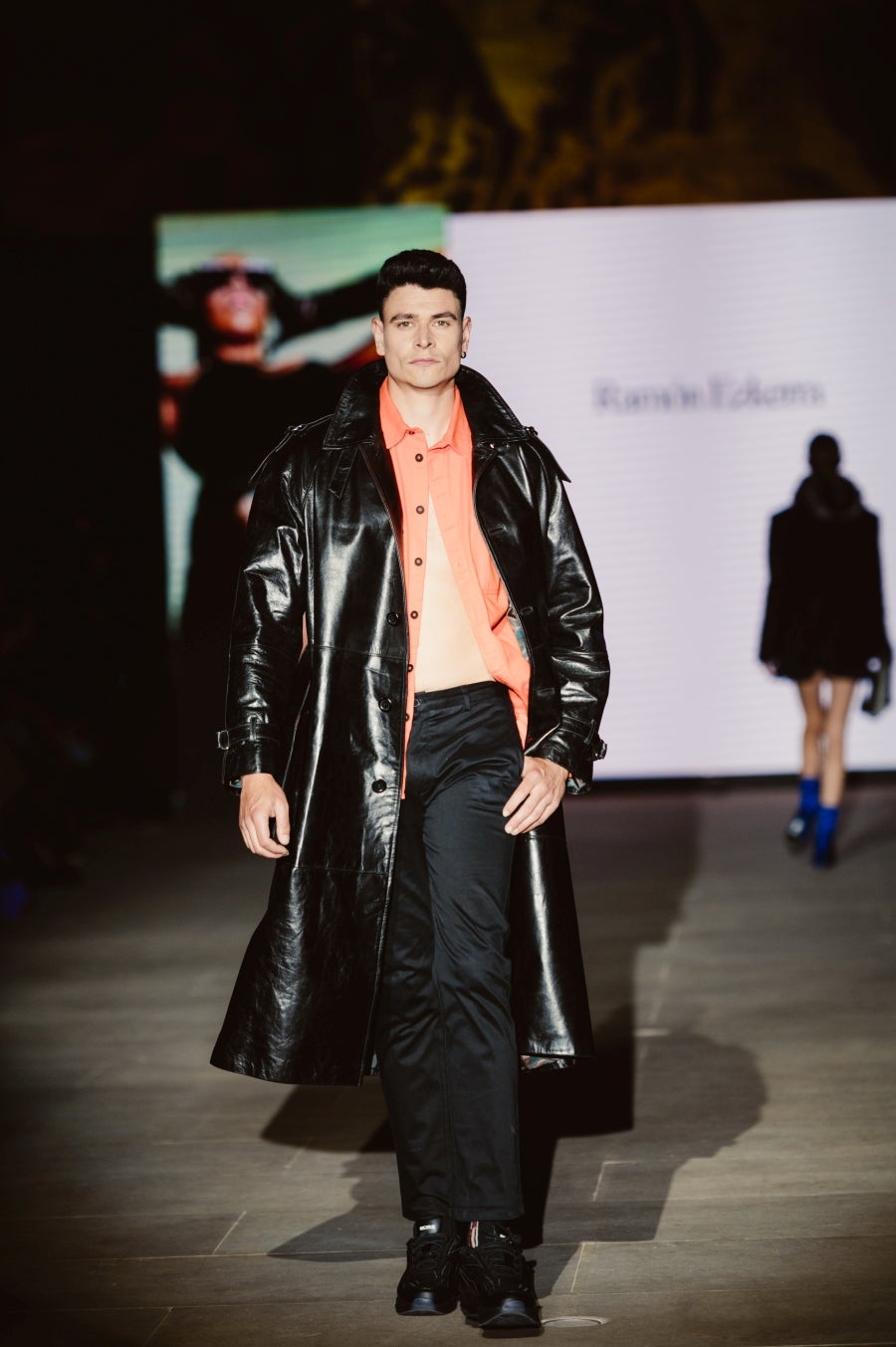 Las mejores imágenes del desfile de Ramón Ezkerra