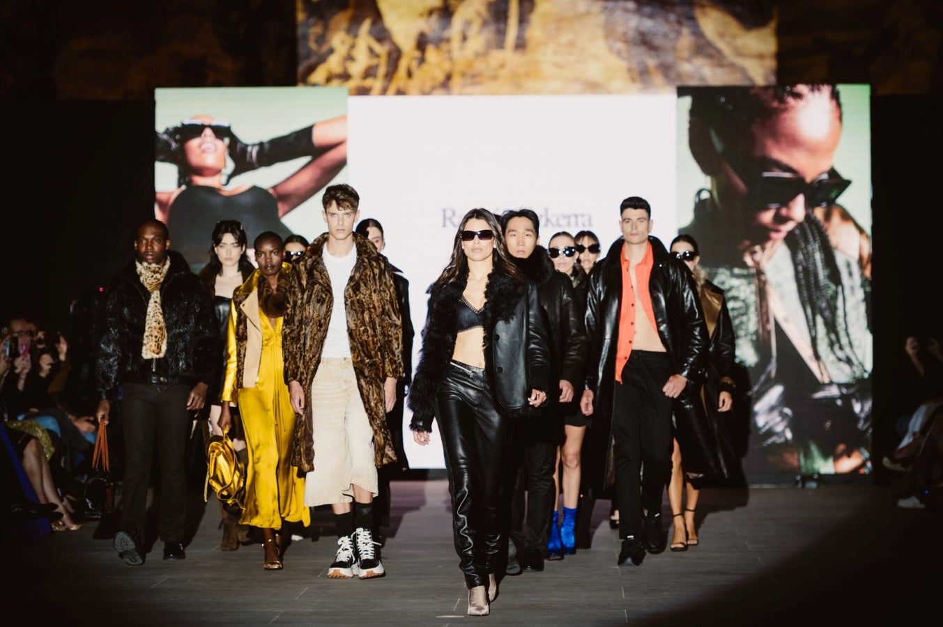 Las mejores imágenes del desfile de Ramón Ezkerra