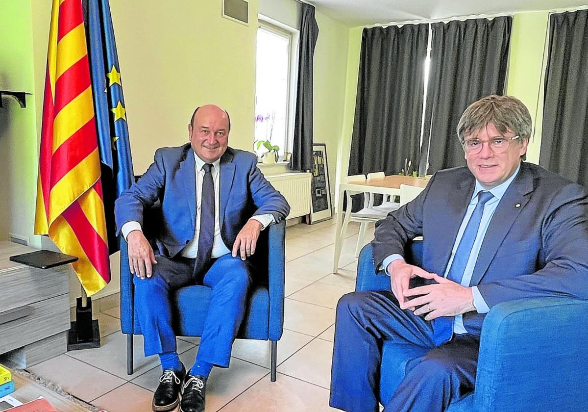 Andoni Ortuzar visitó en Waterloo a Carles Puigdemont en septiembre de 2023.