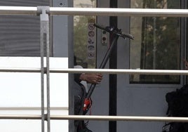El acceso con patinetes eléctricos en Renfe está prohibido desde el pasado mes de diciembre