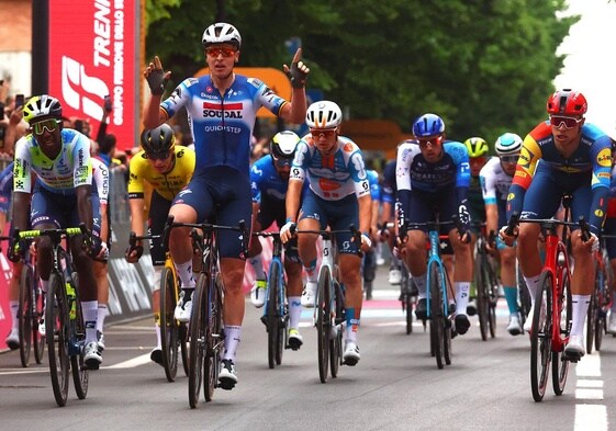 Merlier gana la tercera etapa del Giro.