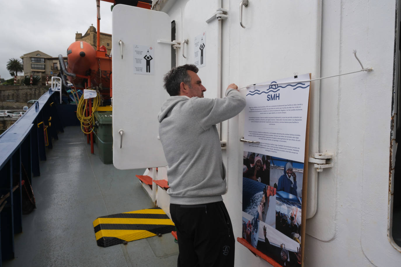 Una visita al interior del &#039;Aita Mari&#039;