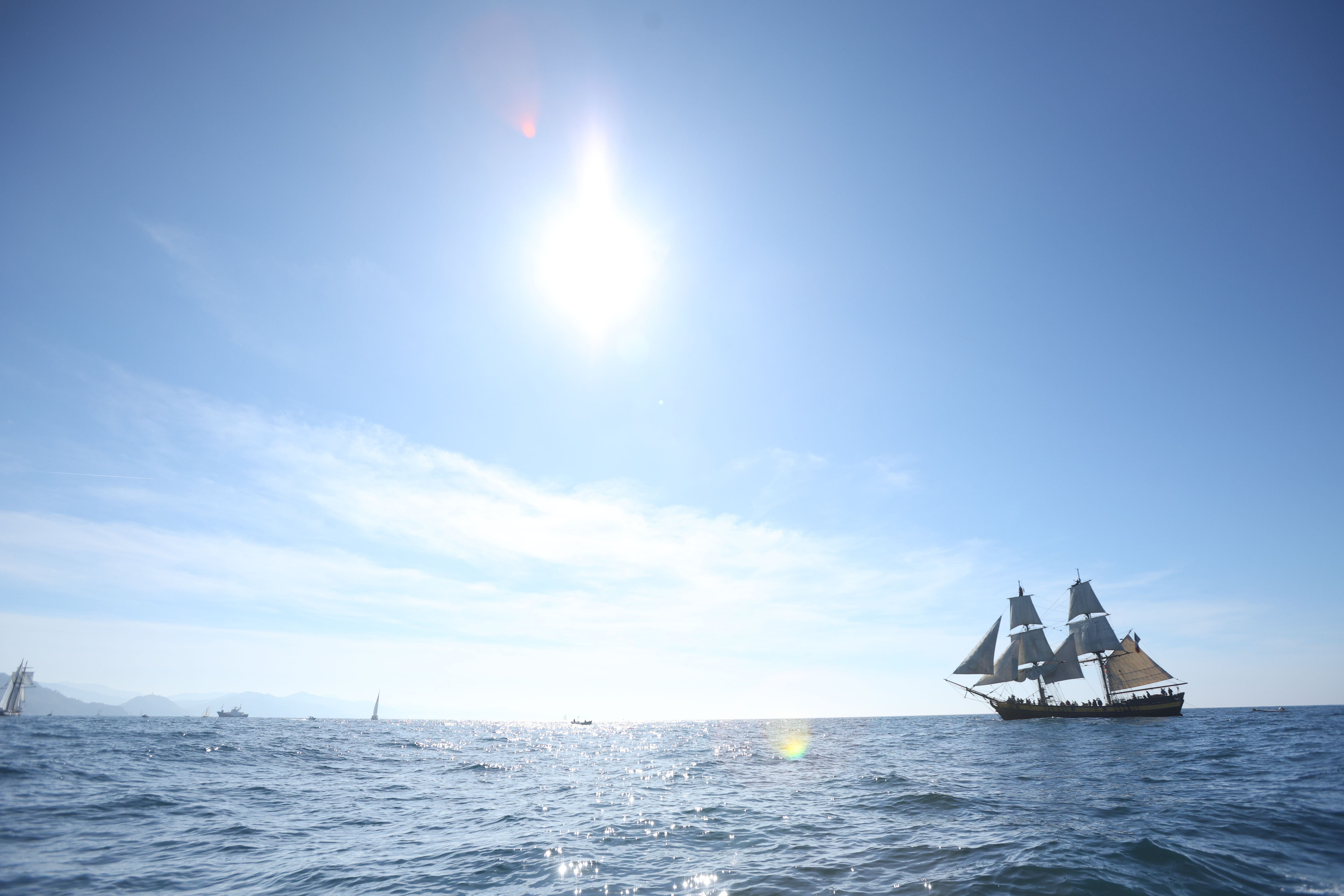 Las mejores imágenes de la entrada de los barcos en la bahía