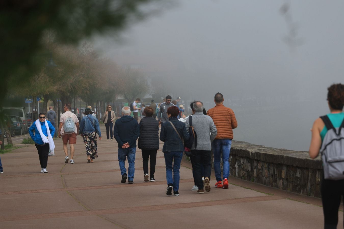 Un manto gris desde Hondarribia a Santa Clara