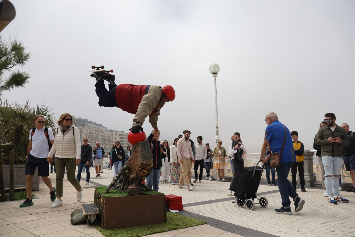 Un manto gris desde Hondarribia a Santa Clara