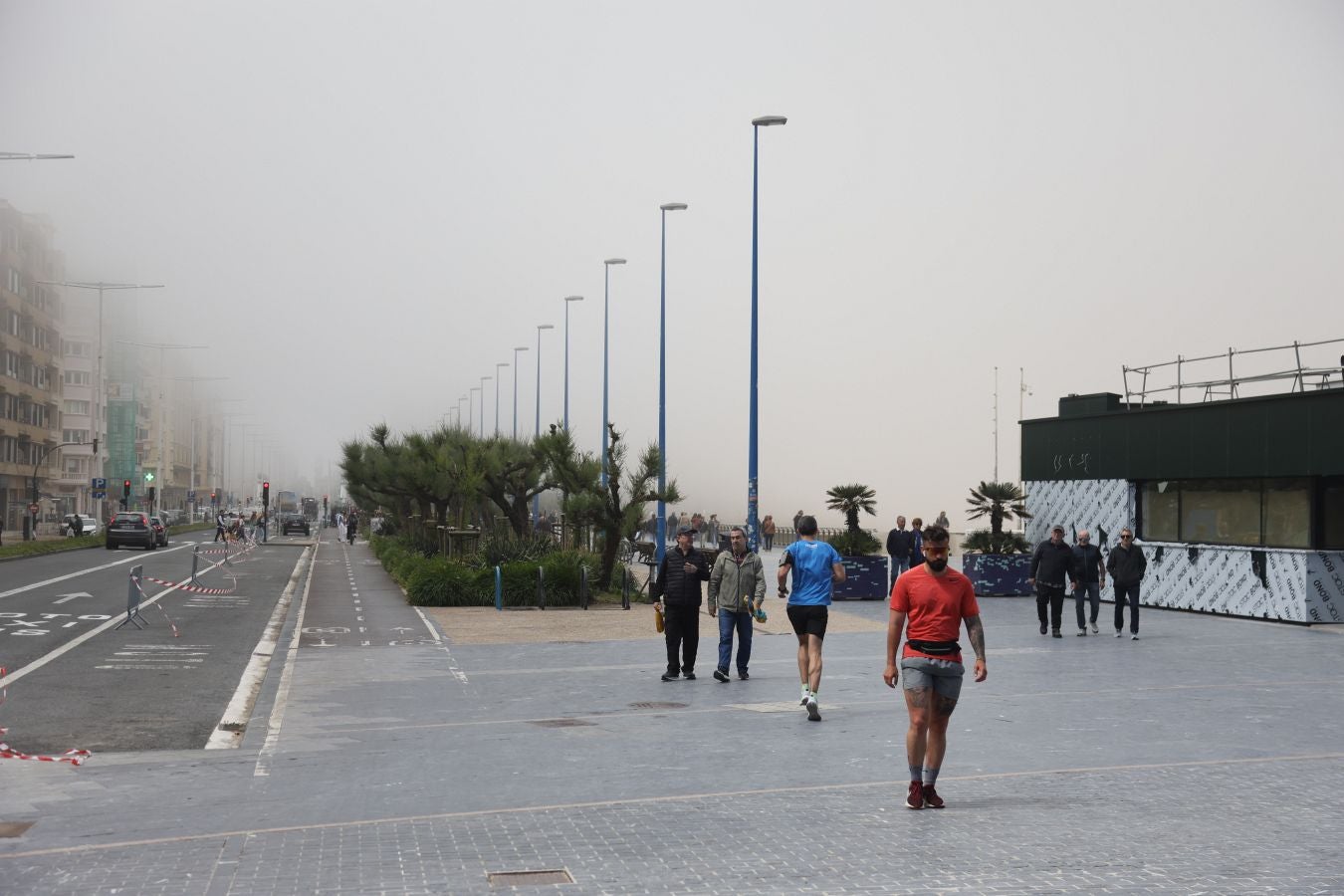 Un manto gris desde Hondarribia a Santa Clara