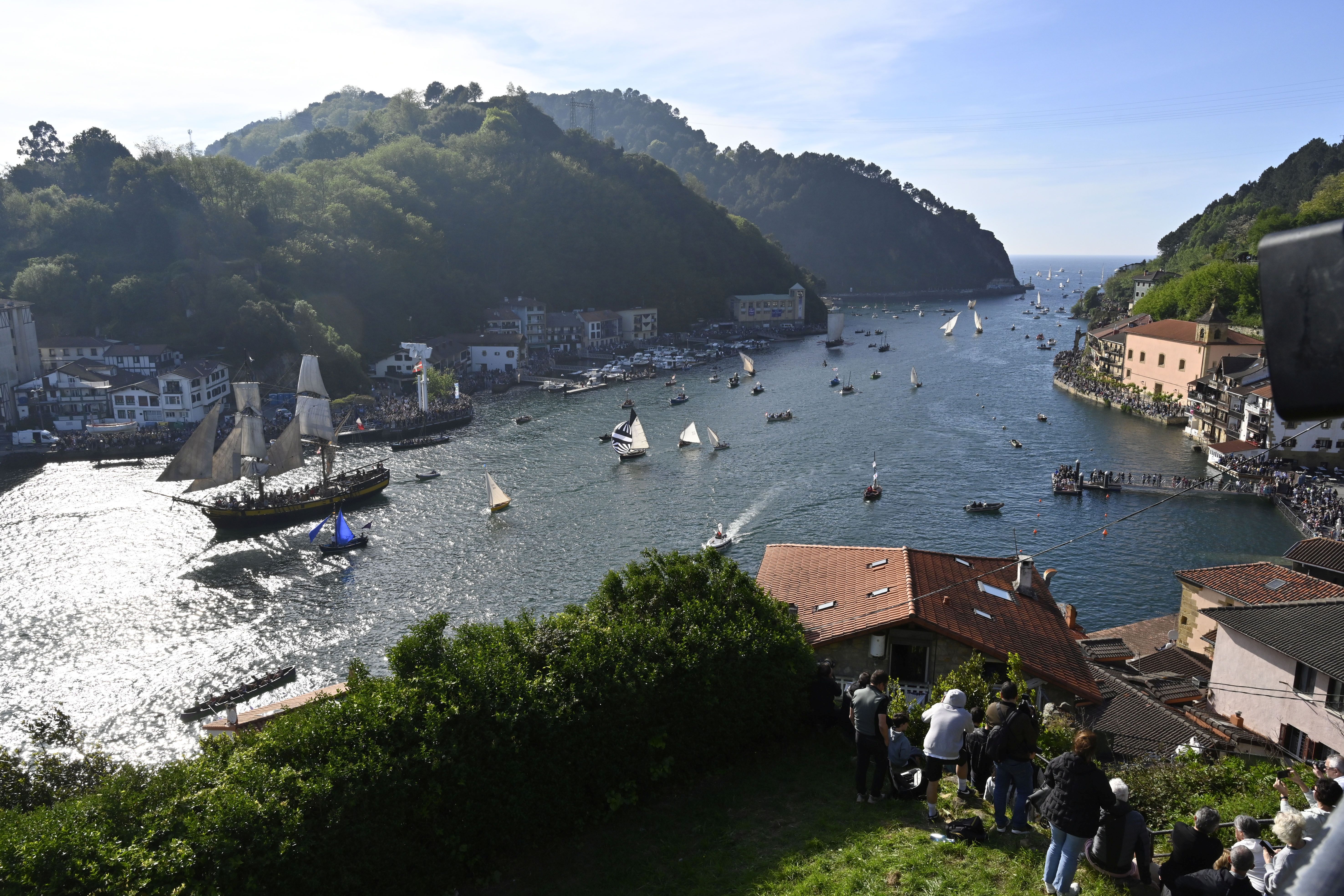 Las mejores imágenes de la entrada de los barcos en la bahía