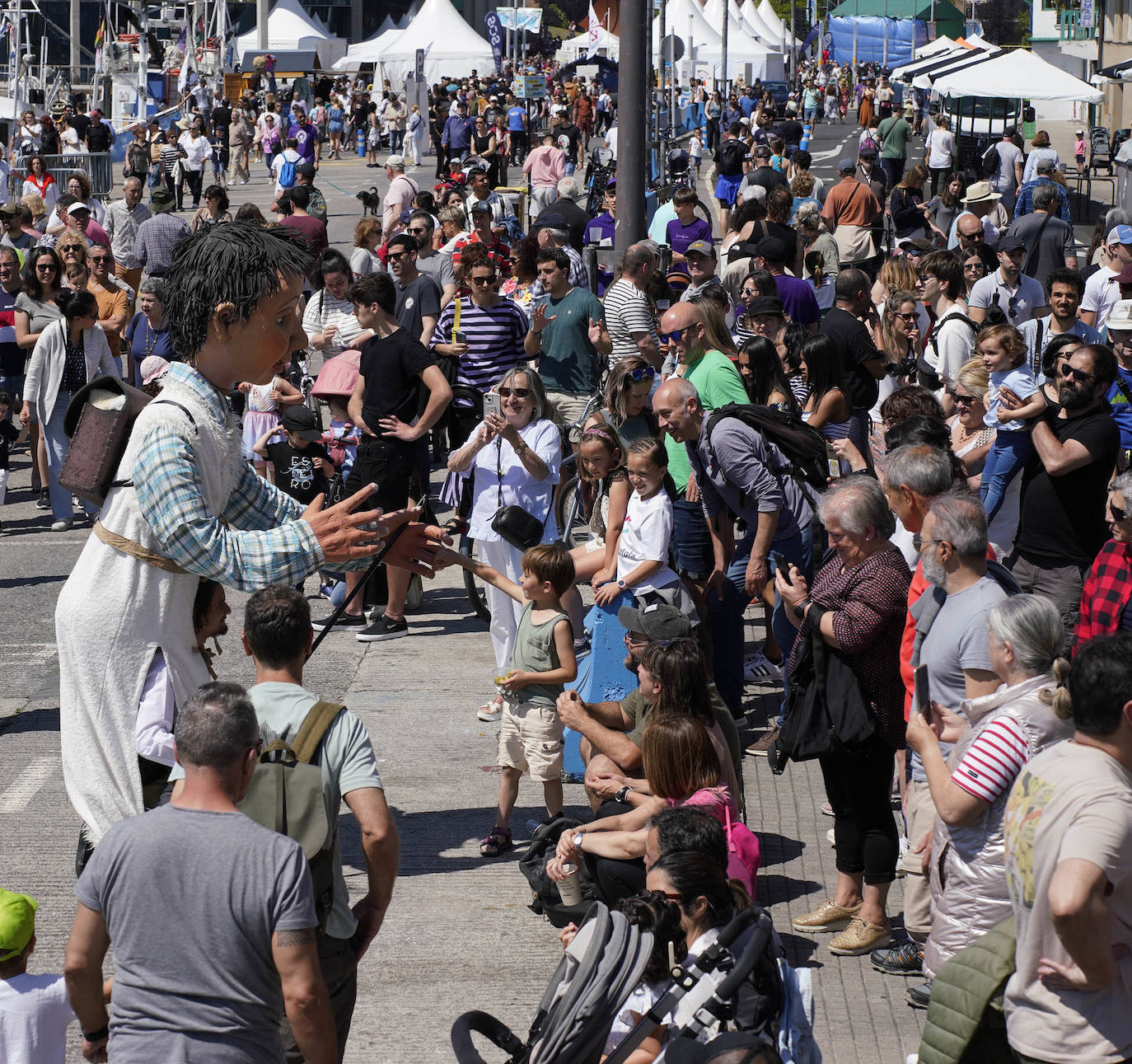 Gran ambiente en el Pasaia Itsas Festibala