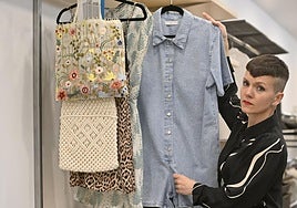 Organización. Maitane Ormazabal posa en la tienda Orden en Casa de Donostia para el reportaje.