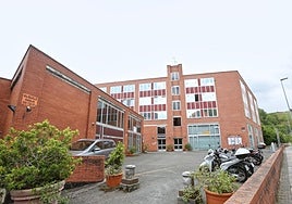 Exterior de Portuetxe 83, edificio en el que seencontraba el mayor laboratorio de 'speed' deEuropa, en la zona de Igara.