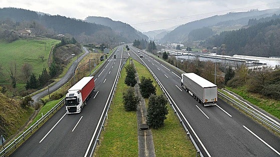 El supercontrato para explotar las autopistas de Gipuzkoa se resuelve dos años antes por el alza de costes