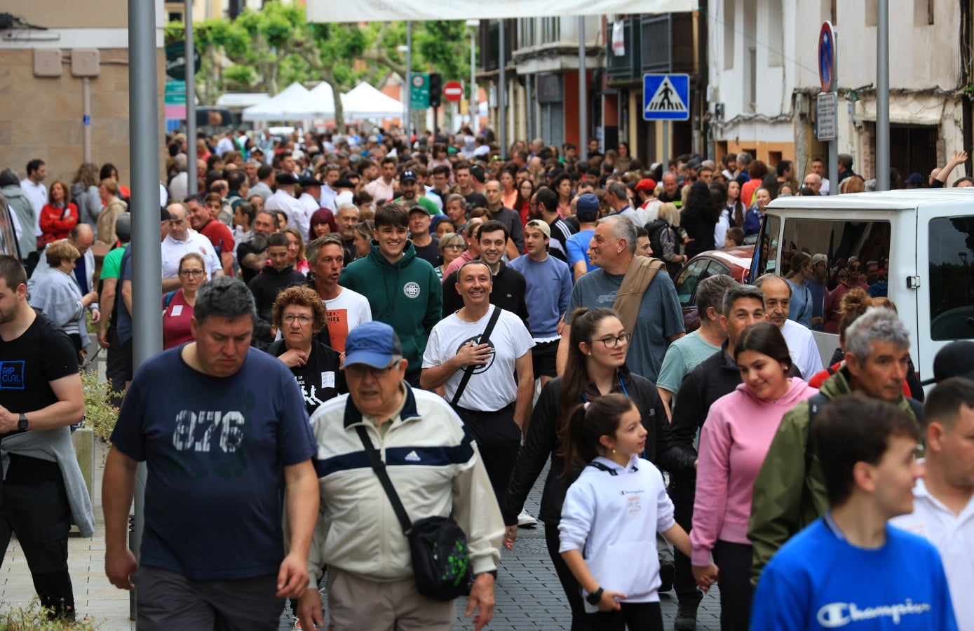 Gran ambiente en el Alardealdia