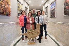 Onintza Urbieta, de Kutxa Kultur; Eva Rivera, directora Dock of the Bay; Josemi Beltrán, de Donostia Kultura; Lur Olaziola, de Tabakalera; y Patxi Presa, director de Koldo Mitxelena Kulturunea, esta mañana en la presentación del festival.