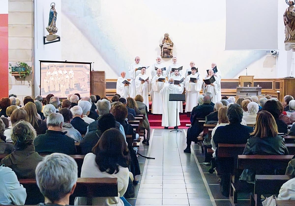 Actuación de Easo Kapera Gregorianista en San Pedro.