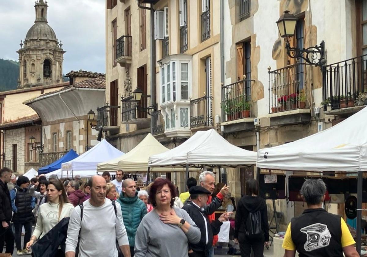 Las calles vibraron con el buen ambiente habitual de este día que marca el inicio de los meses de verano en Eskoriatza.