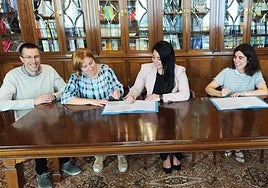 Firmado el convenio para subvencionar el transporte a estudiantes y trabajadores del campus de Leioa