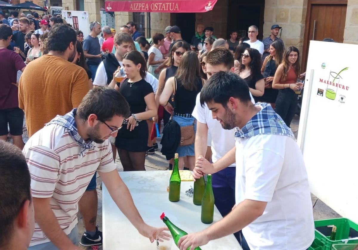 La Sagardo Festa celebrada hace un año en la plaza.